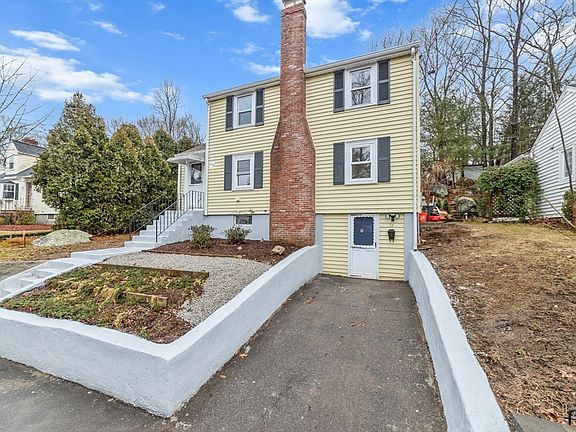 2nd image of 37 Bunker Hill Ln