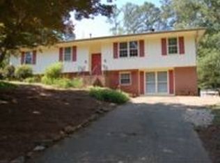 1229 Juniper Dr, Auburn, AL 36830