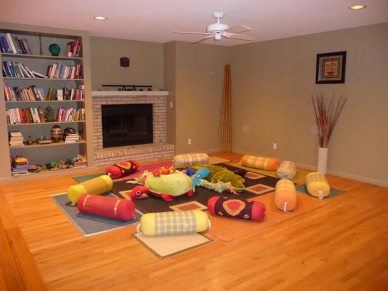 2704 Cherry Hills Dr — Photo 25