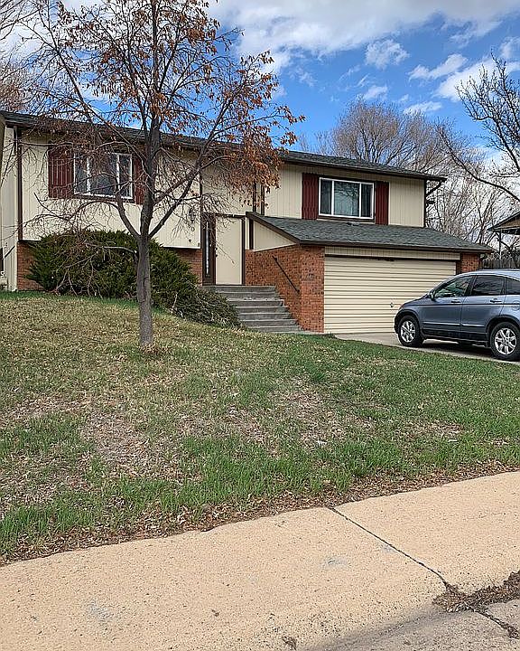 1st image of 580 W 29th St