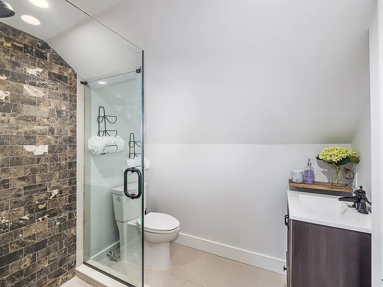 15 Gann Rd — Photo 16