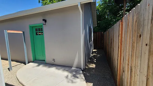 222 I St Photo 1