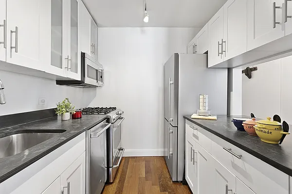 Rented by Compass | media 4