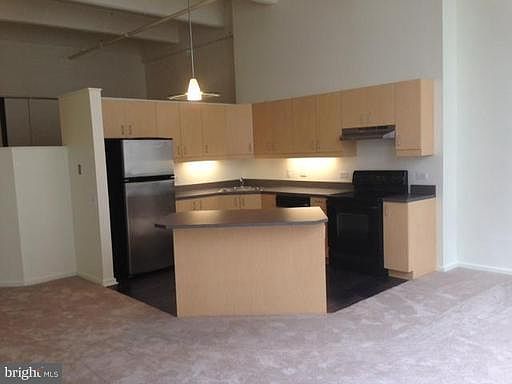 5th image of 640 N Broad St #723