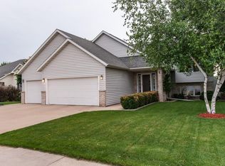 3675 Nottingham Dr NW, Rochester, MN 55901