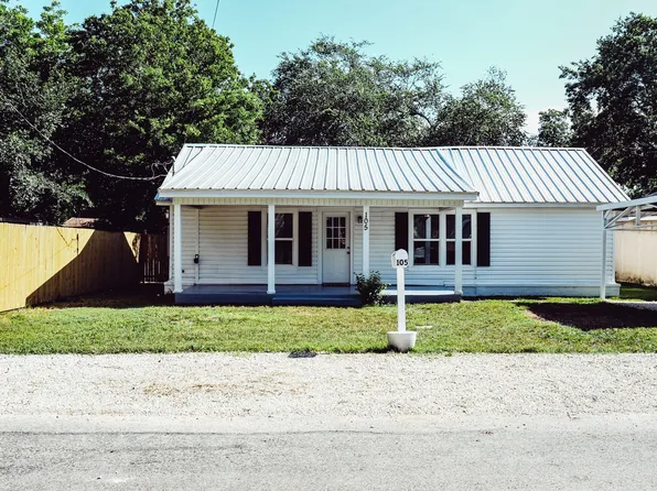 105 W Ave E, Valley Mills, TX 76689