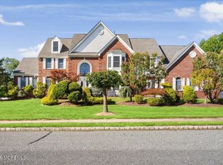 10 Huxley Court, Marlboro, NJ 07746