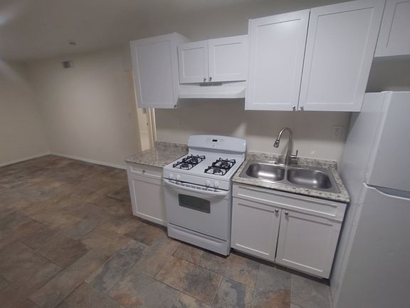 2nd image of 15825 N 25th St APT 8