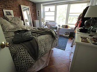 Rented by Bien Realty Ltd