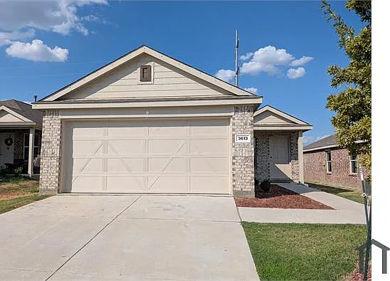 3 bed, 1461 sqft, $2,500 — Photo 1