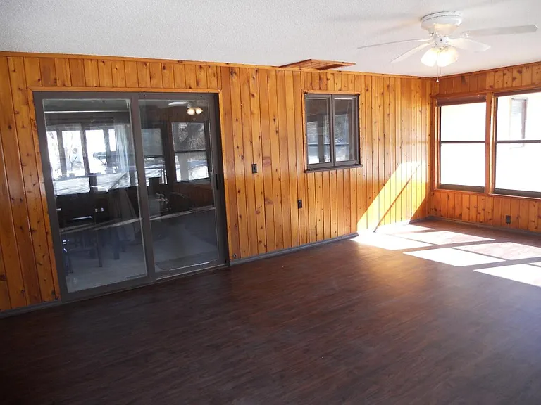 3235 Ranier Ln N — Photo 27