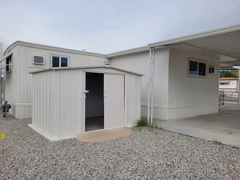 620 Silver Ln — Photo 4