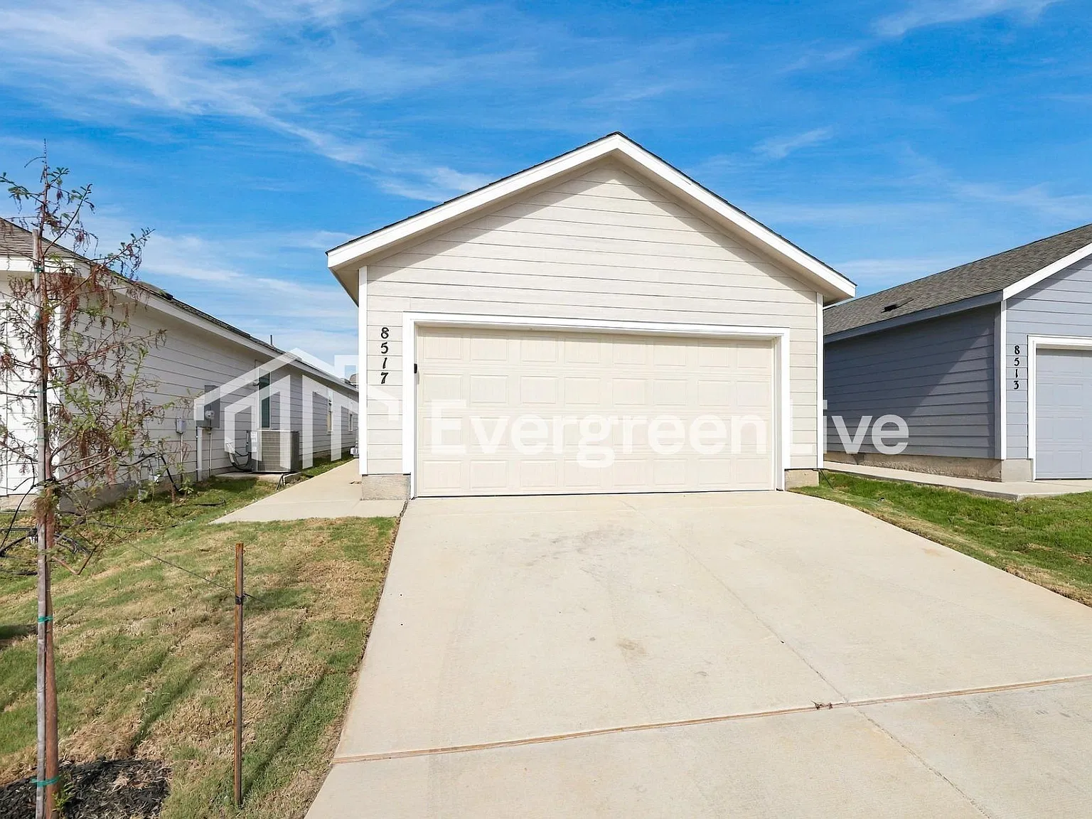 4 bed, 2.0 bath, 1386 sqft, $1,375 — Photo 1