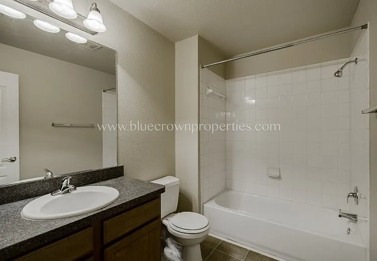 706 Parkplace Rdg — Photo 10