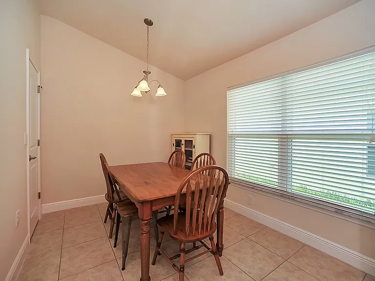 553 Hollow Glen Dr — Photo 11