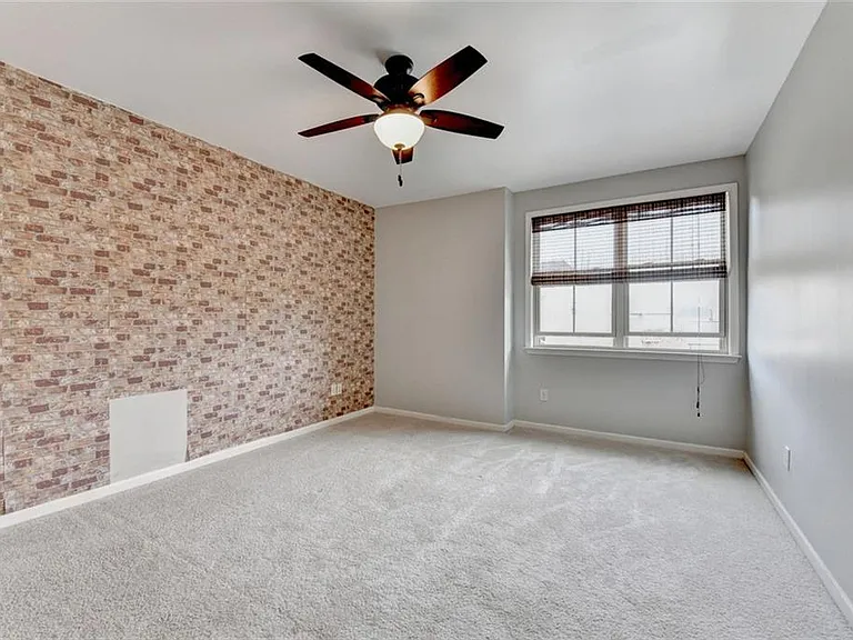 2540 Maple Ridge Ln — Photo 41