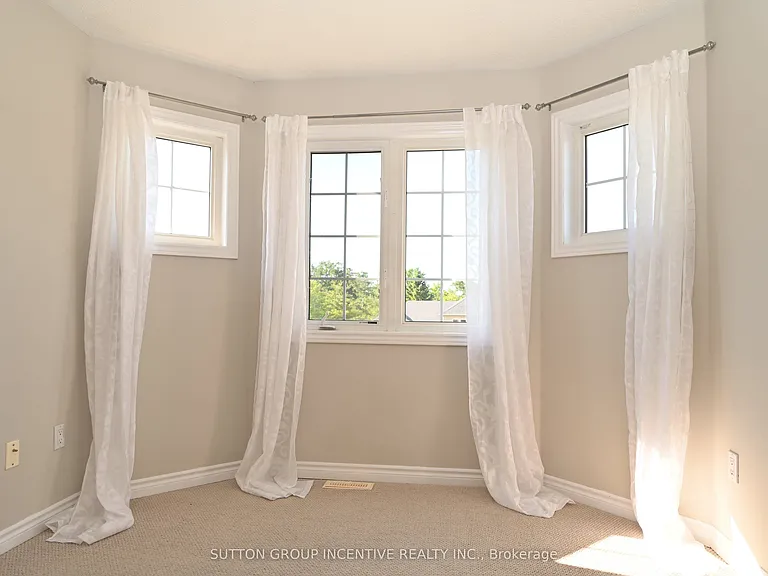 58 Bloxham Pl — Photo 31