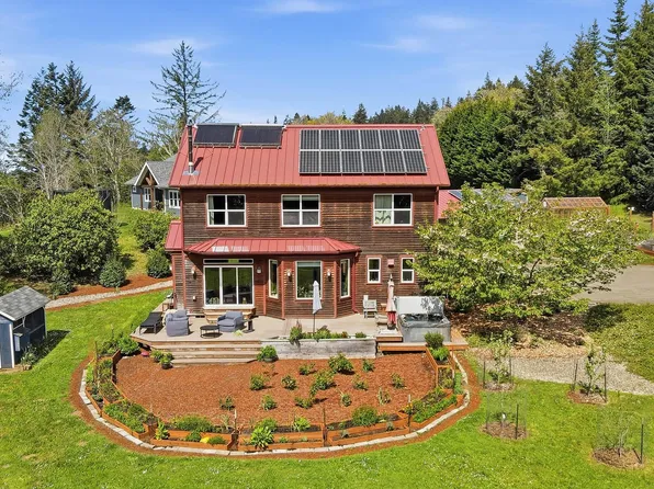 62736 Olive Barber Rd, Coos Bay, OR 97420