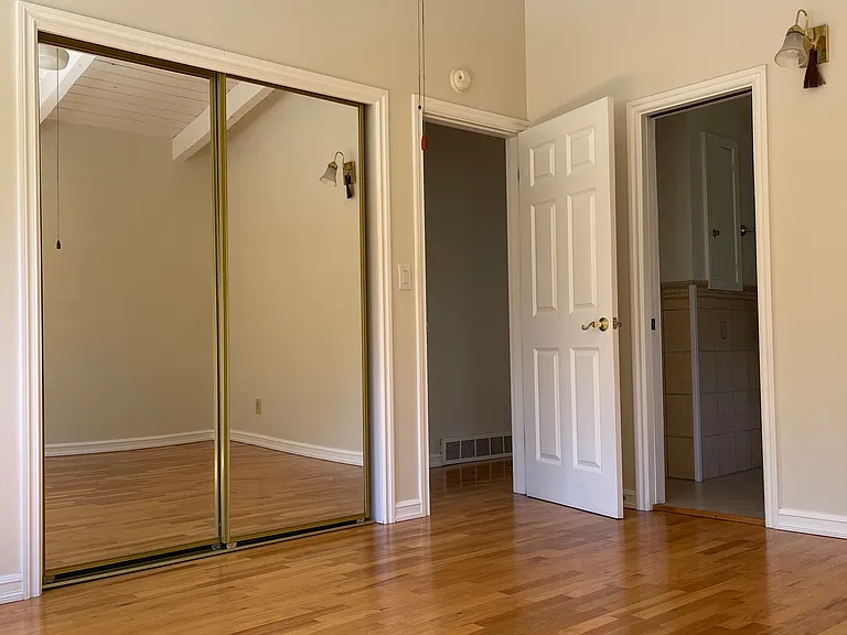 master bed room
