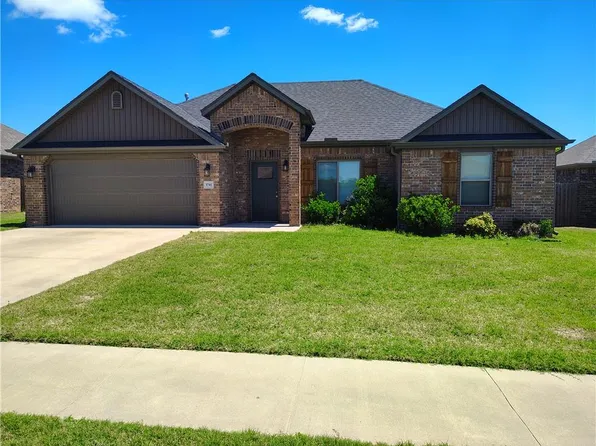 1741 Charismatic Dr, Prairie Grove, AR 72753