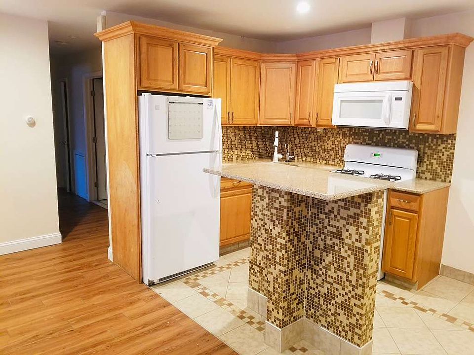 1st image of 6353 Calvert St #1