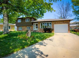 112 Bretton Ct, Decatur, IL 62521