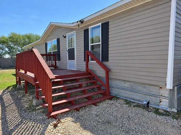 337 Royal Falcon Dr, Del Rio, TX 78840