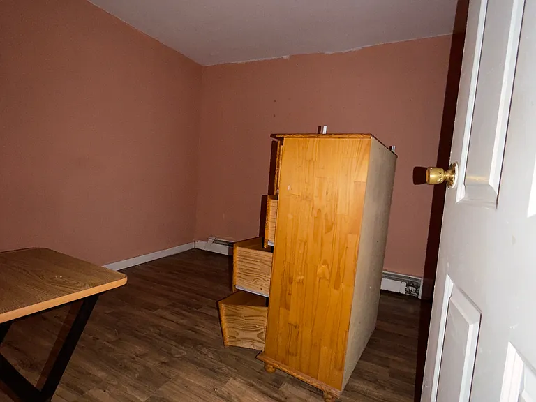 308 Clerk St #B — Photo 3