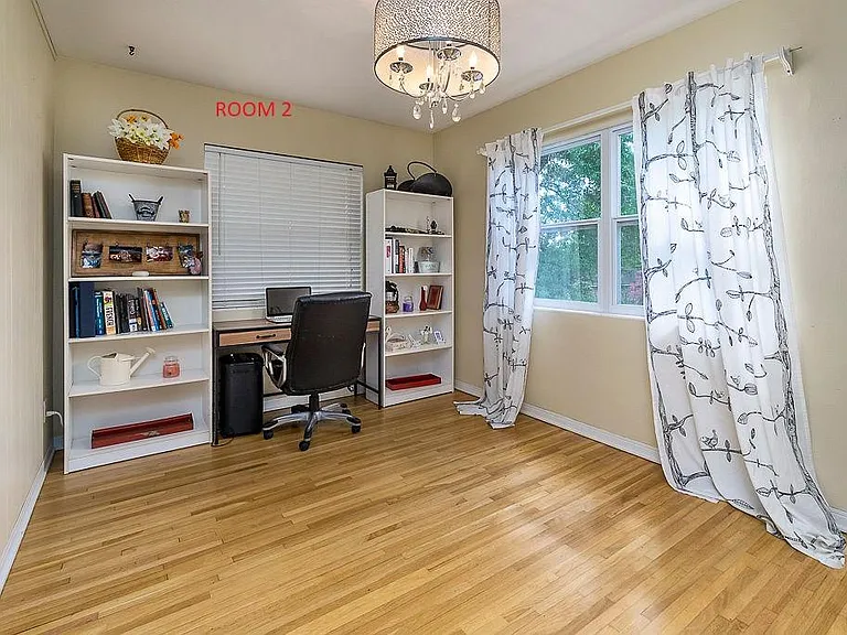 11 S University Cir — Photo 20