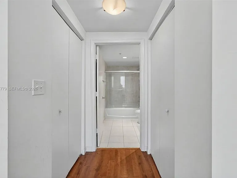 18800 NE 29th Ave #904 — Photo 18