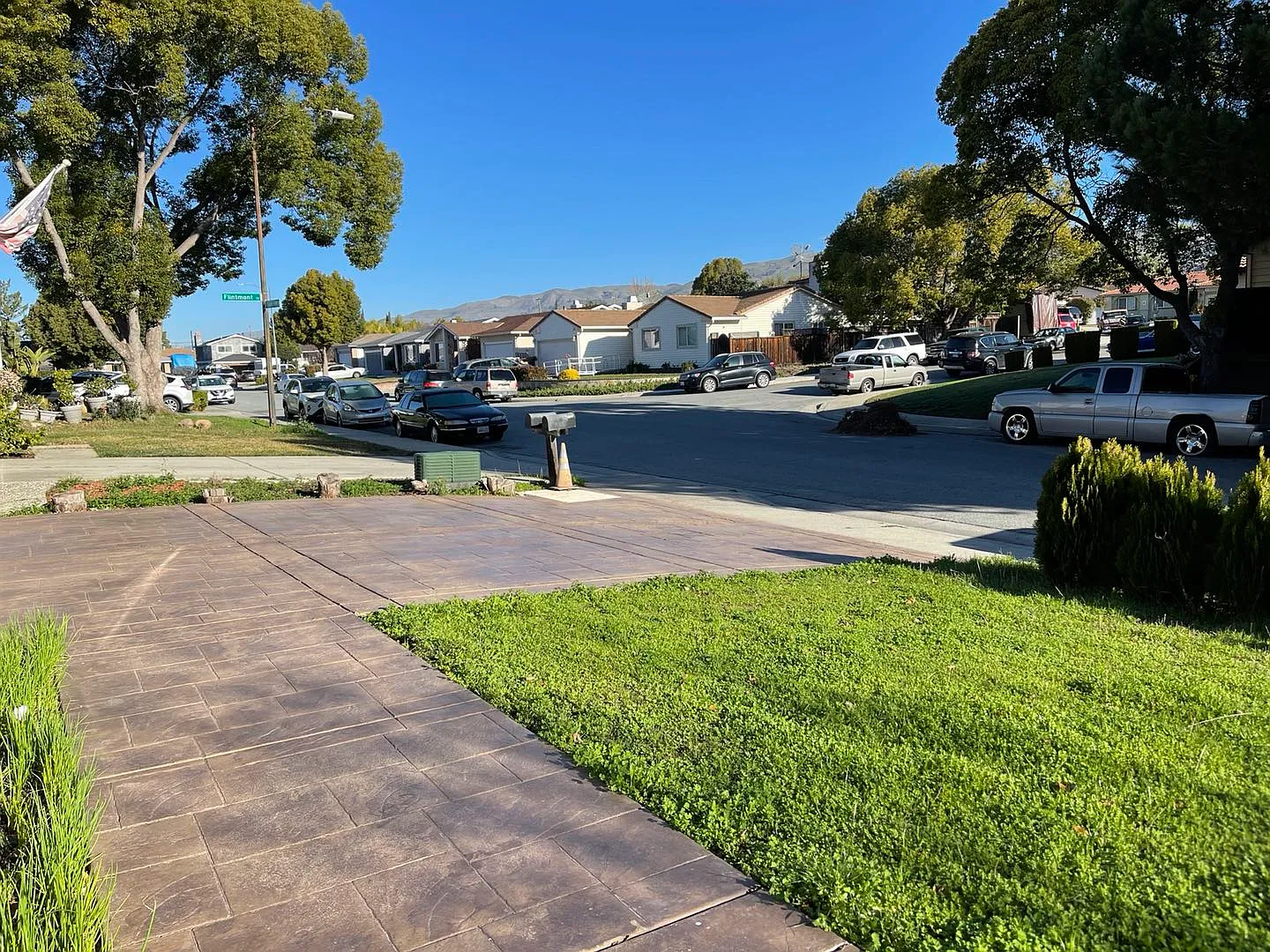 4 bed, 2.5 bath, 1693 sqft, $4,950 — Photo 4