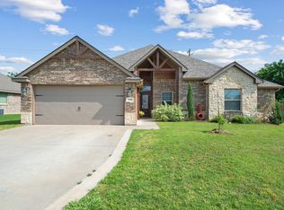 930 Elk Ridge Dr, Stephenville, TX 76401