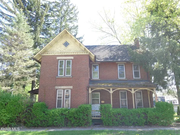 708 Blair St, Hollidaysburg, PA 16648