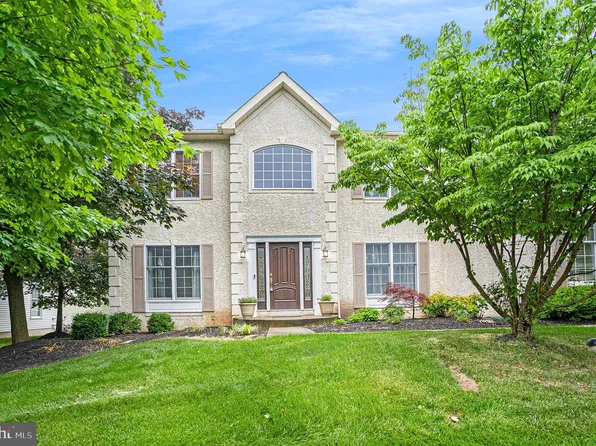 104 Spyglass Dr, Blue Bell, PA 19422