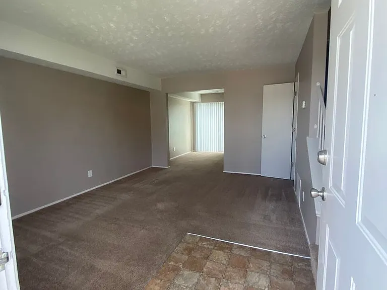 Southdale Square Apartments — Photo 145