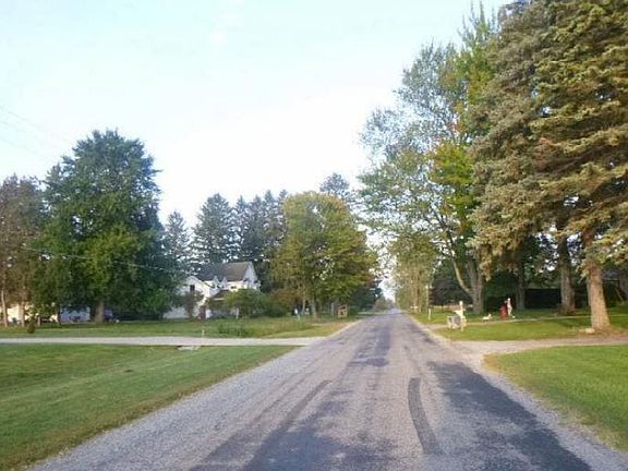 3rd image of 11315 Dice Rd