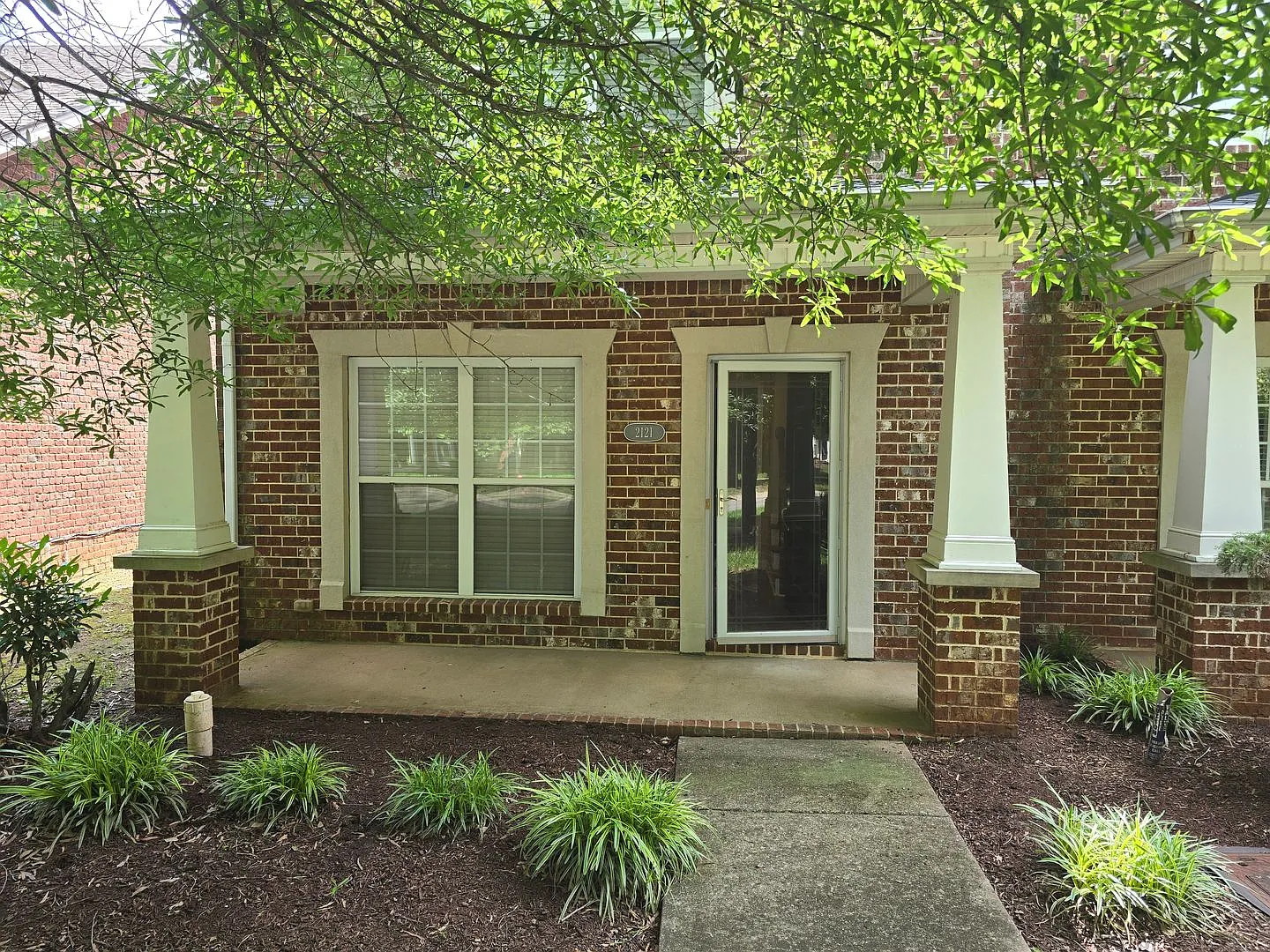 2121 Cason Ln. — Photo 1