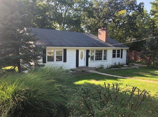 307 W Old Watson Rd, Saint Louis, MO 63119