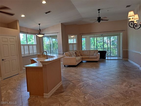 3rd image of 11041 Harbour Yacht Ct Unit 201