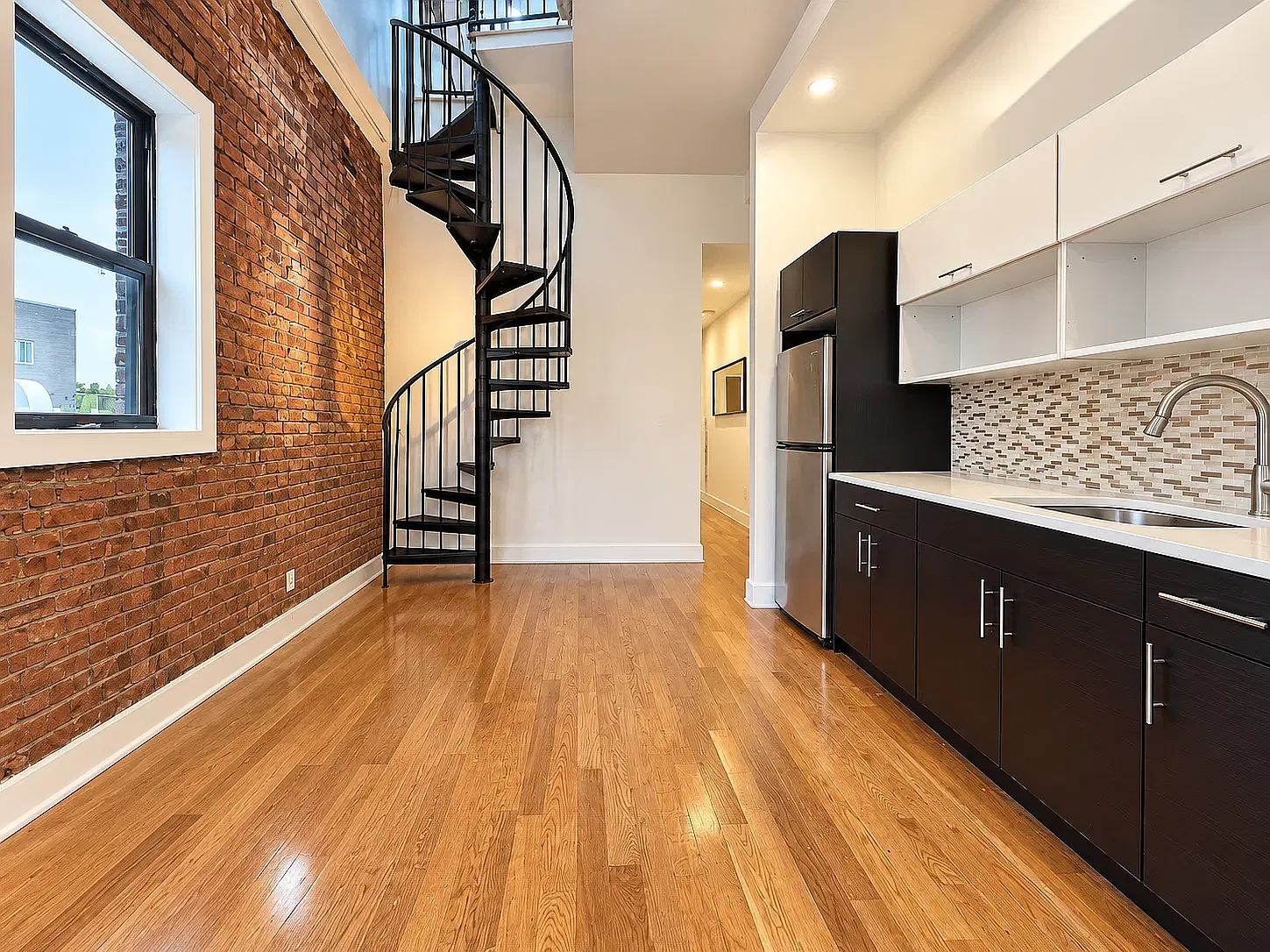 30 Claver Place — Photo 1