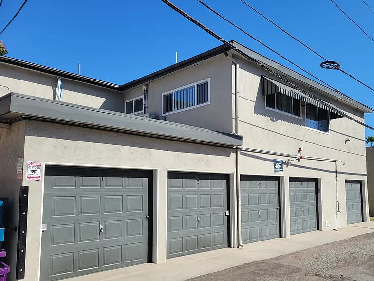 2265 San Anseline Ave #7 — Photo 13