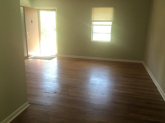 4th image of 657 Inglewood Dr SE