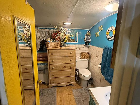5th image of 131 Wunder St