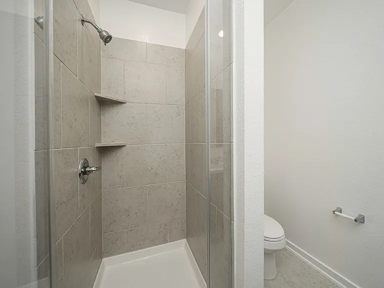 8434 Adelaide Dr — Photo 37