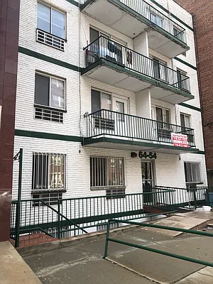 Rented by 18 REALTY | media 11