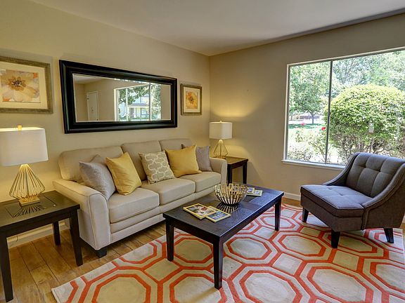 2nd image of 2044 Lunder Ct