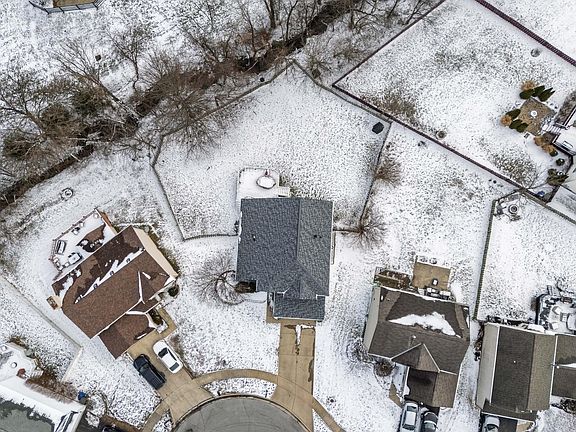 3rd image of 9230 Echo Hill Ct