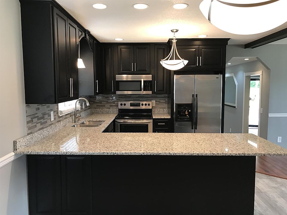 1st image of 1309 Mockingbird Dr