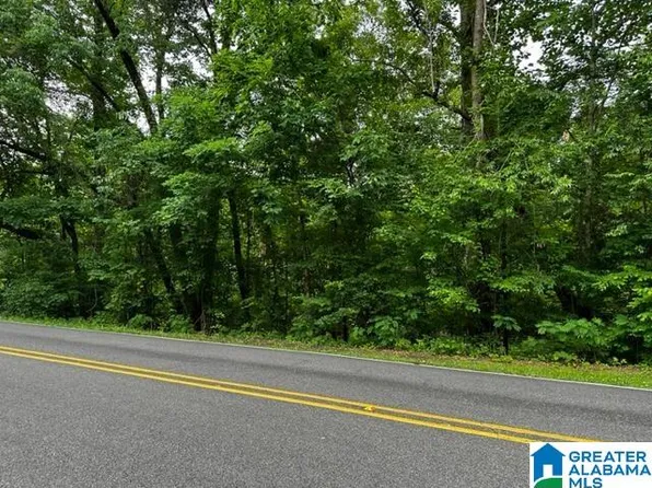 749 N Main St #1, Graysville, AL 35073