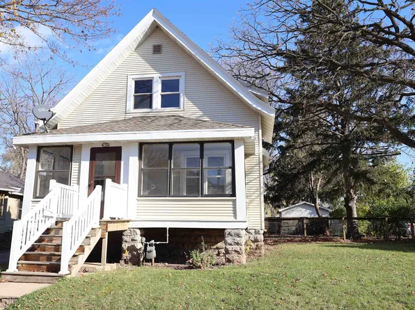 834 Central St, Oshkosh, WI 54901